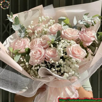 Bó Hoa Sinh Nhật Kem Dâu Baby Trắng Tặng Bạn